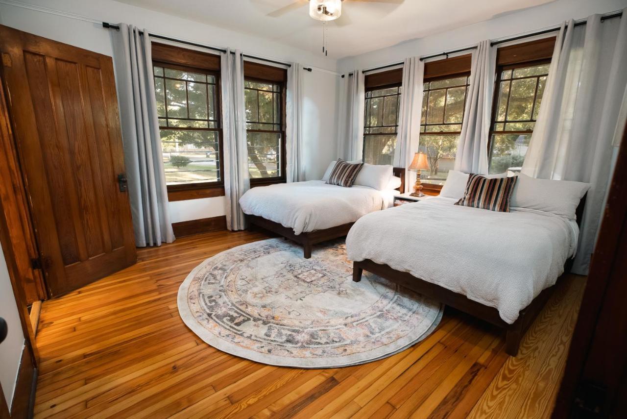 Gulf Coast Craftsman - Cozy, Charming & Central! Gulfport Εξωτερικό φωτογραφία